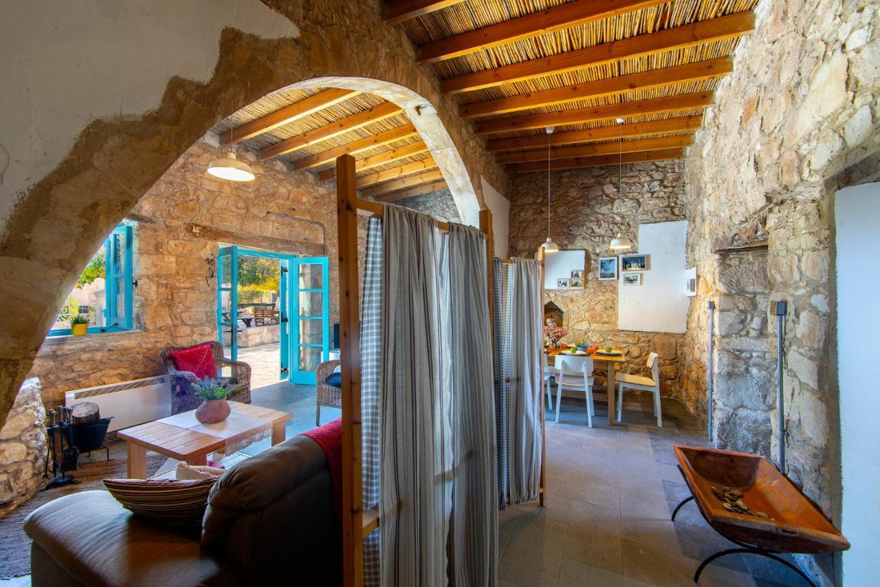 Villa Akamantida Platea 1 à Pano Arodes Extérieur photo